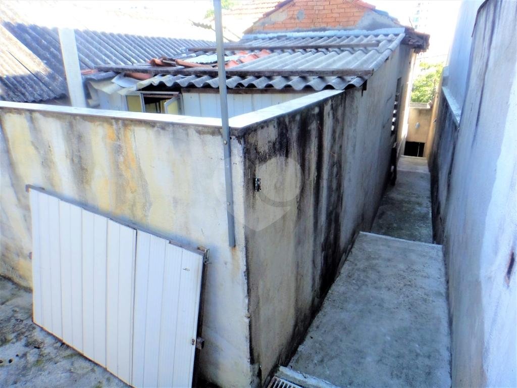 Investir é bom! Lucrar muito mais... terreno 10 x 50 com 4 casas, documentação ok!
