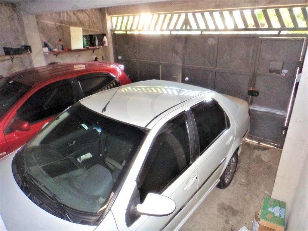 Investir é bom! Lucrar muito mais... terreno 10 x 50 com 4 casas, documentação ok!
