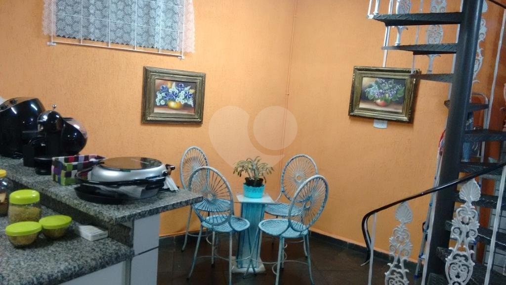 Sobrado à venda e aluguel com 3 quartos, 120m² - Foto 9