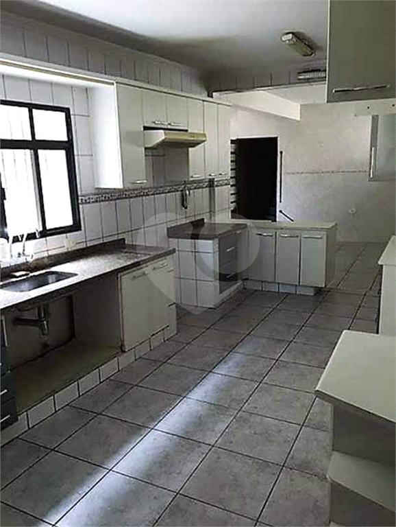 Sobrado à venda com 3 quartos, 200m² - Foto 5