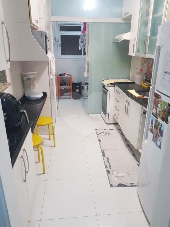 Apartamento à venda com 2 quartos, 63m² - Foto 12