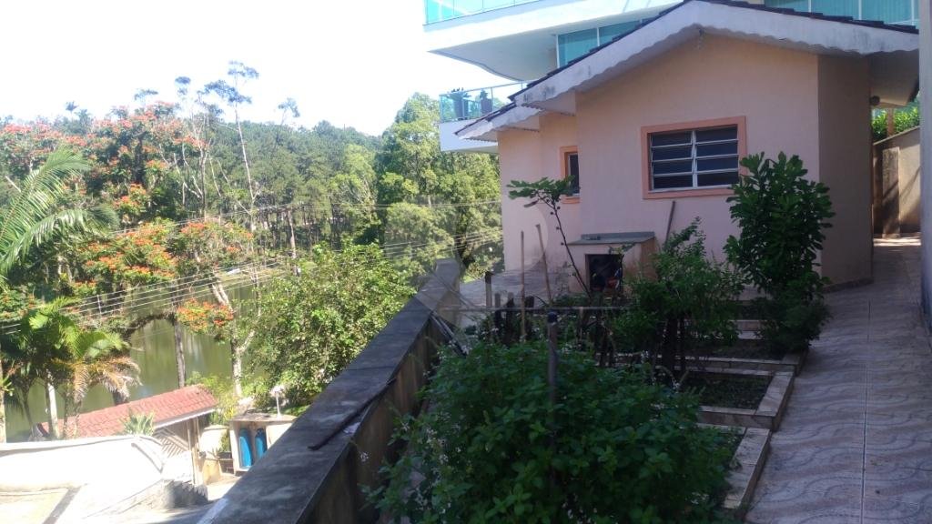 LINDA CASA EM CONDOMÍNIO - ARUJÁ SP
