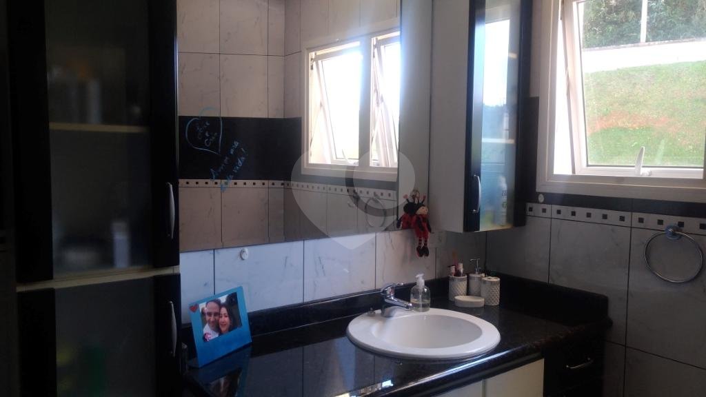 LINDA CASA EM CONDOMÍNIO - ARUJÁ SP