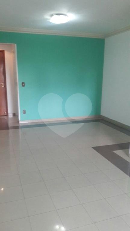 APARTAMENTO em HORTO FLORESTAL