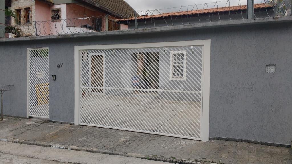 Sobrado à venda com 3 quartos, 194m² - Foto 1