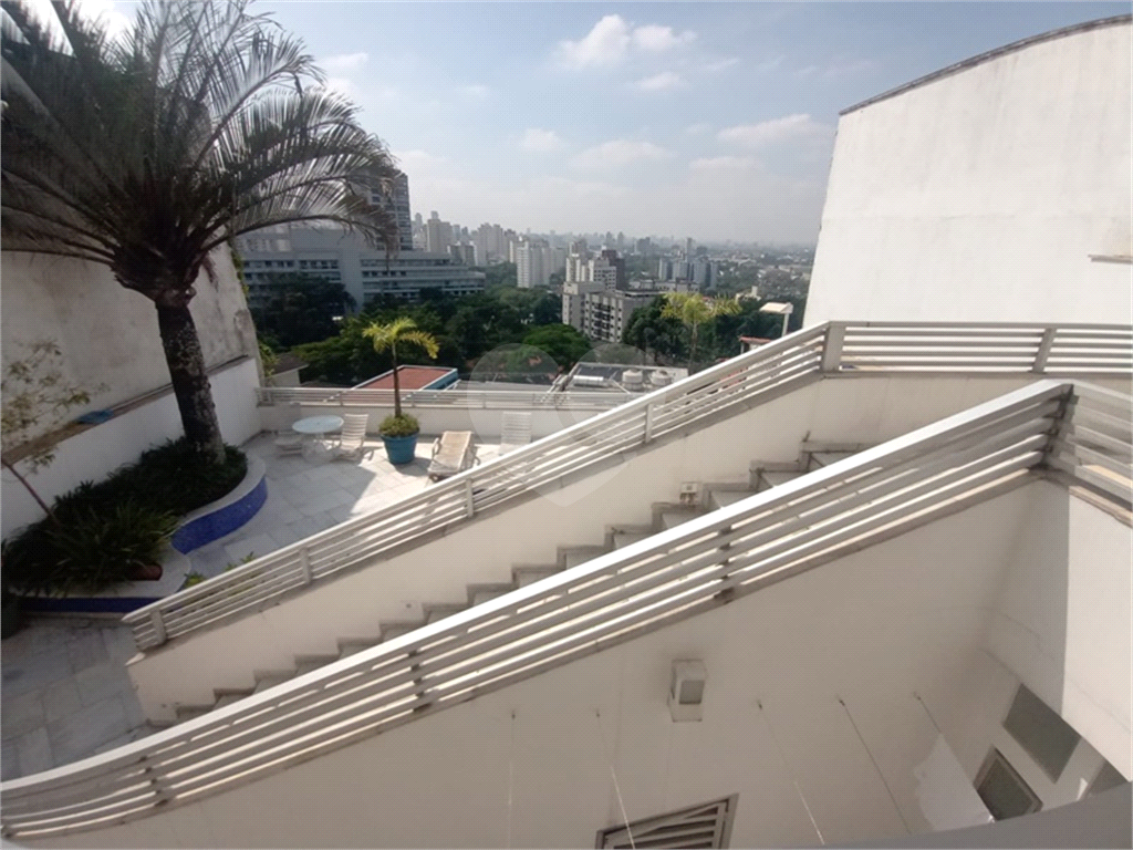 Sobrado à venda com 5 quartos, 538m² - Foto 87