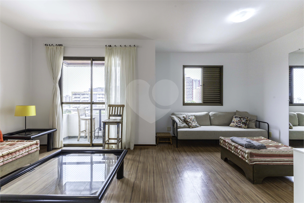APARTAMENTO em VILA MADALENA