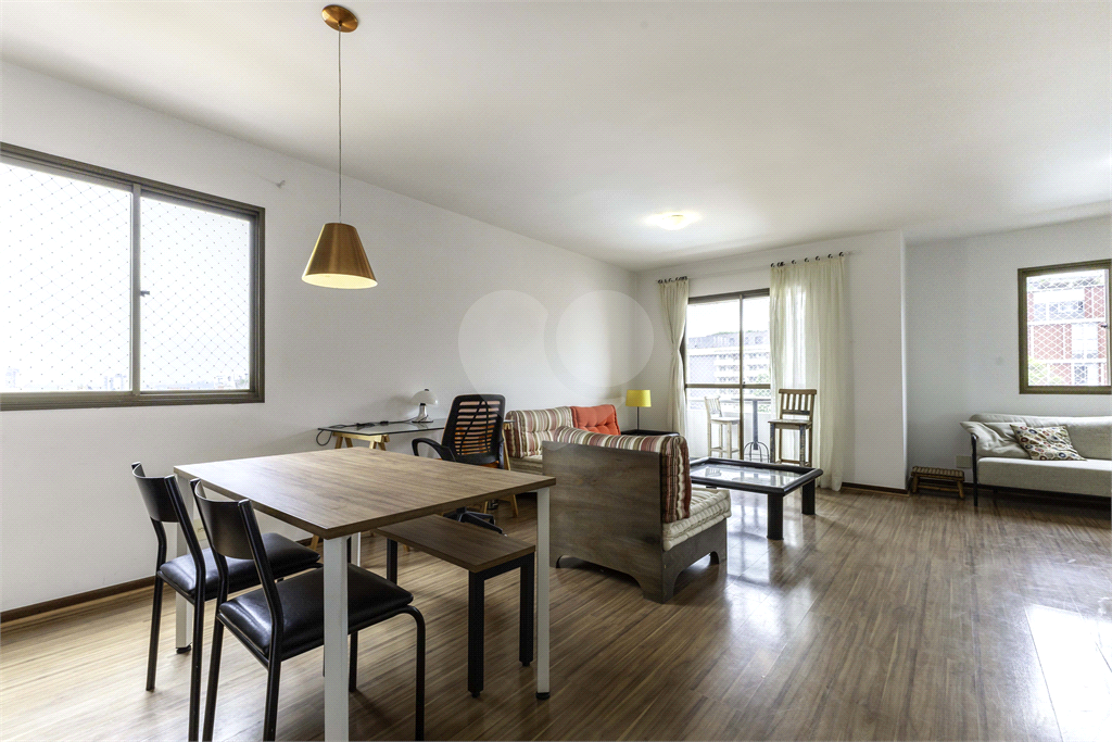 APARTAMENTO em VILA MADALENA