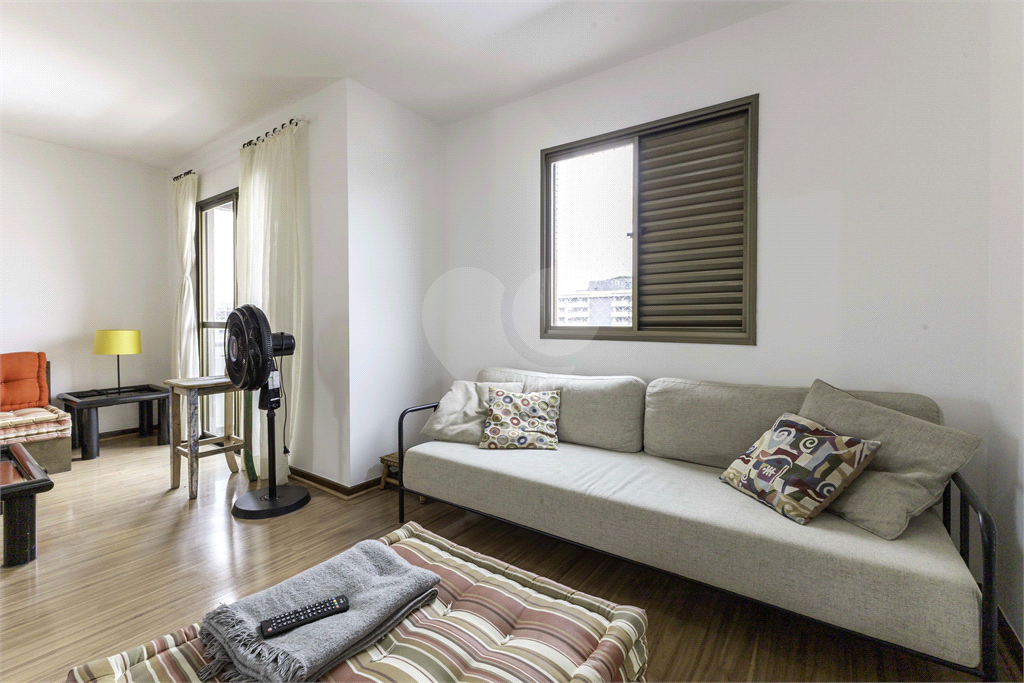APARTAMENTO em VILA MADALENA
