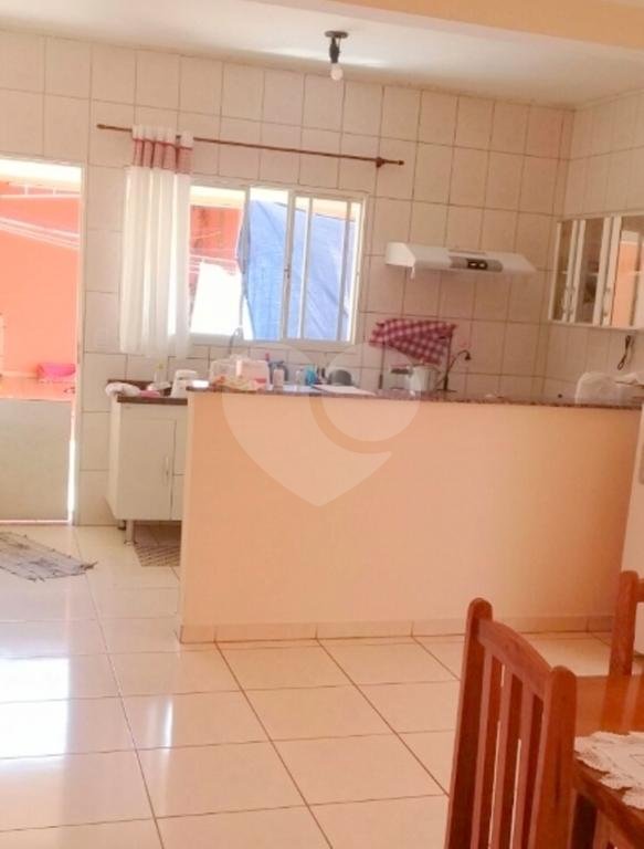 Lindo sobrado no Bairro Santa Rosa / Sorocaba (Aceita Permuta)