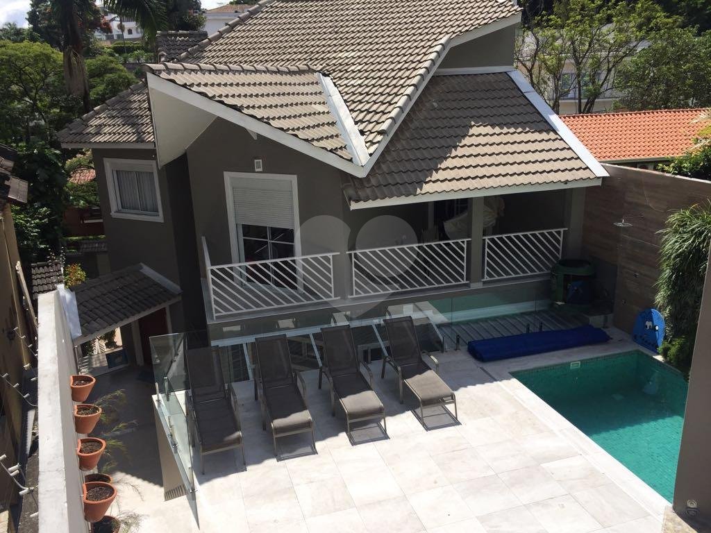 Casa, 4 dormitórios, 2 suítes, 8 vagas, à venda em Barro Branco, em São Paulo