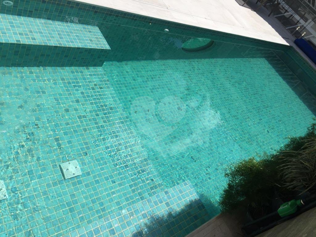 Casa, 4 dormitórios, 2 suítes, 8 vagas, à venda em Barro Branco, em São Paulo