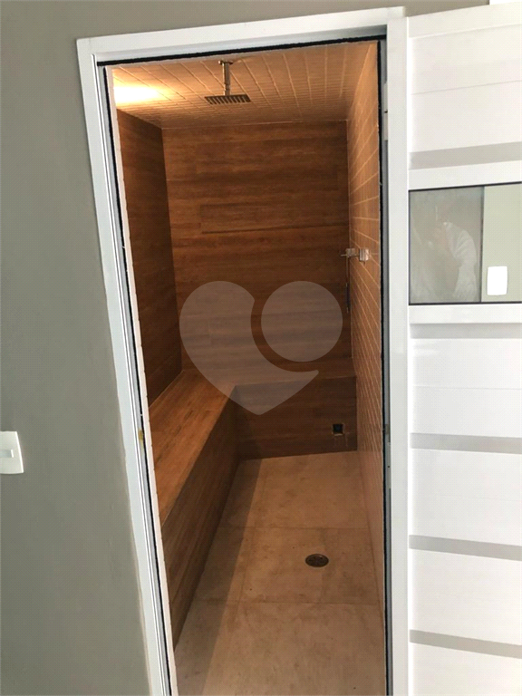 Casa, 4 dormitórios, 2 suítes, 8 vagas, à venda em Barro Branco, em São Paulo