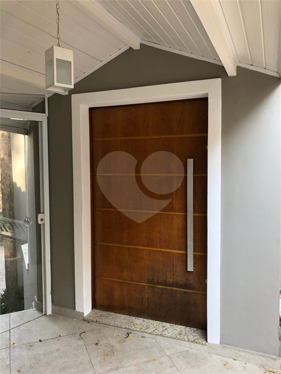 Casa, 4 dormitórios, 2 suítes, 8 vagas, à venda em Barro Branco, em São Paulo