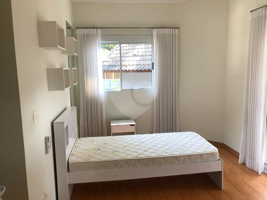 Casa, 4 dormitórios, 2 suítes, 8 vagas, à venda em Barro Branco, em São Paulo