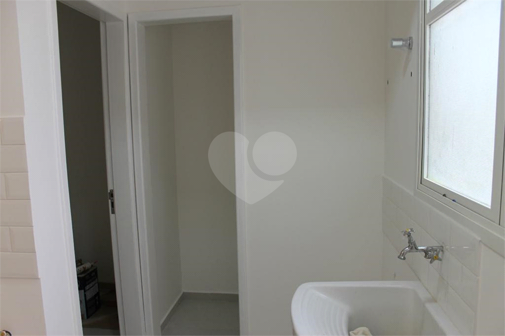 Apartamento reformado à venda com 3 quartos, varanda, 2 vagas, lazer completo - Pompéia