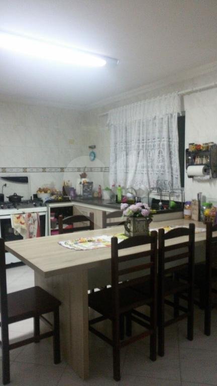 Maravilhoso e amplo sobrado na Vila Roque com 04 vagas de garagem nada para fazer impecavel.