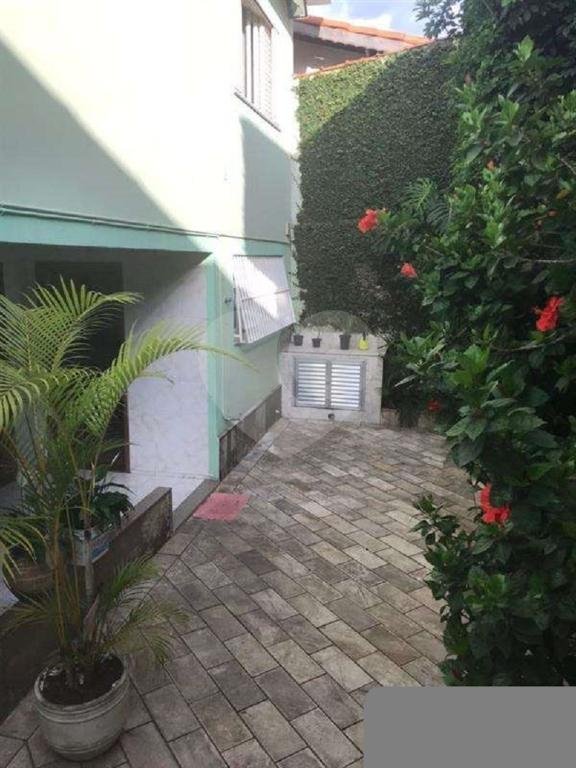 Sobrado com piscina na Parada Inglesa