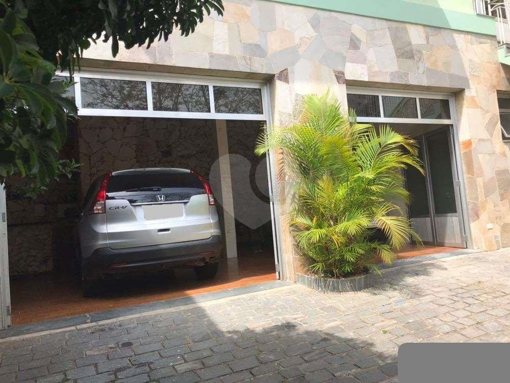 Sobrado com piscina na Parada Inglesa