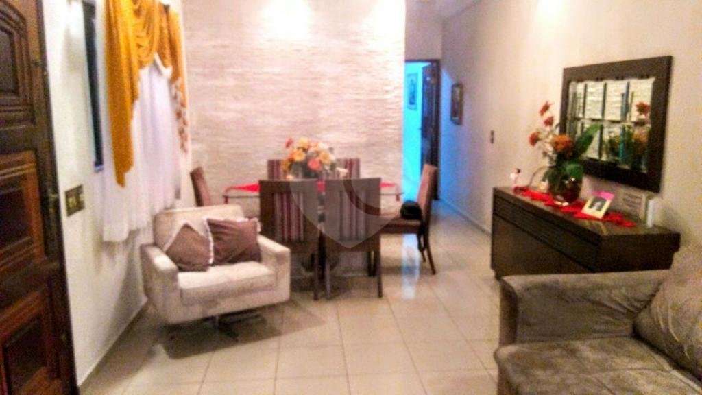 Belo sobrado em Guarulhos com 3 dormitórios