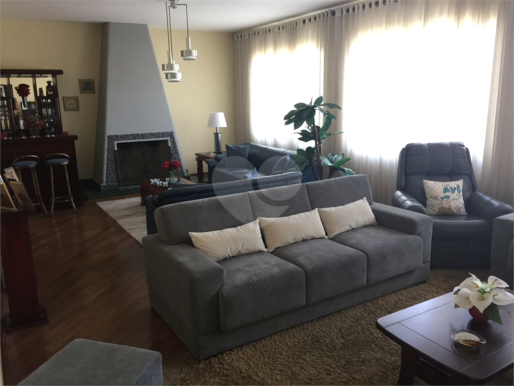 Casa térrea venda 3 dormitórios 1 suíte 4 vagas quintal área gourmet área verde horto florestal