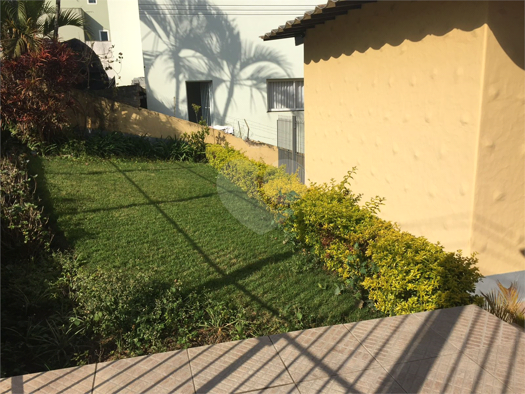 Casa térrea venda 3 dormitórios 1 suíte 4 vagas quintal área gourmet área verde horto florestal