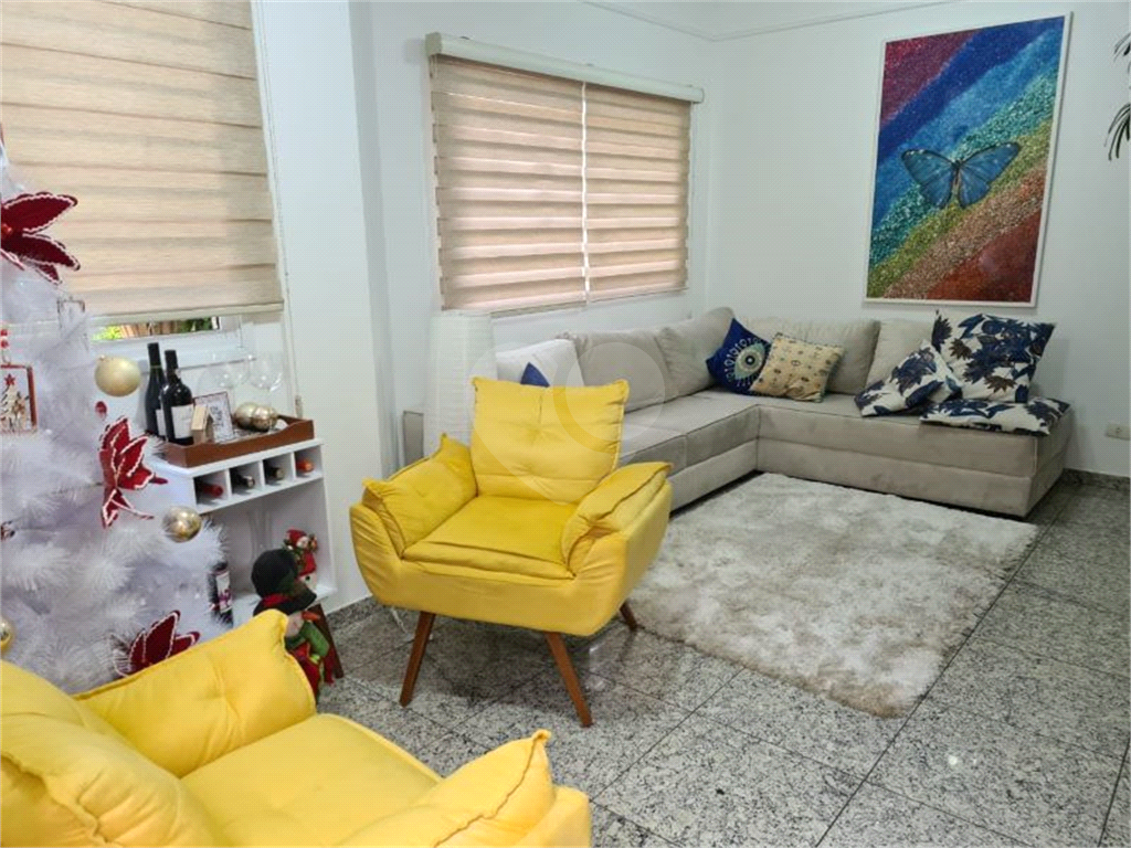 Lindo Sobrado em Condomínio