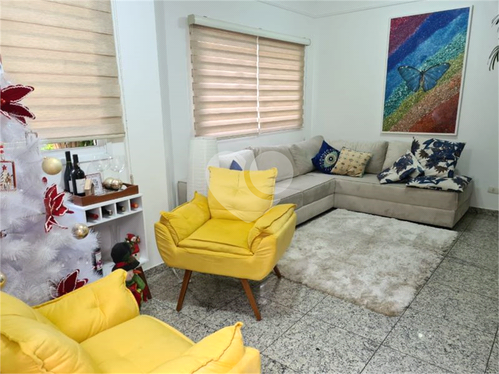 Lindo Sobrado em Condomínio