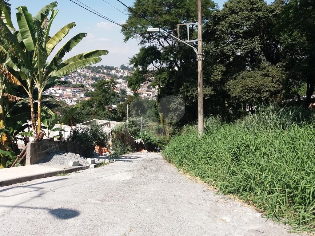 Terreno em condomínio na Serra da Cantareira 