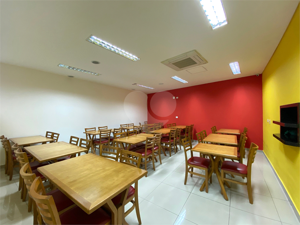 Restaurante montado, completo, a 1 quadra do metrô Parada Inglesa