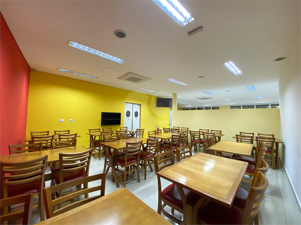 Restaurante montado, completo, a 1 quadra do metrô Parada Inglesa