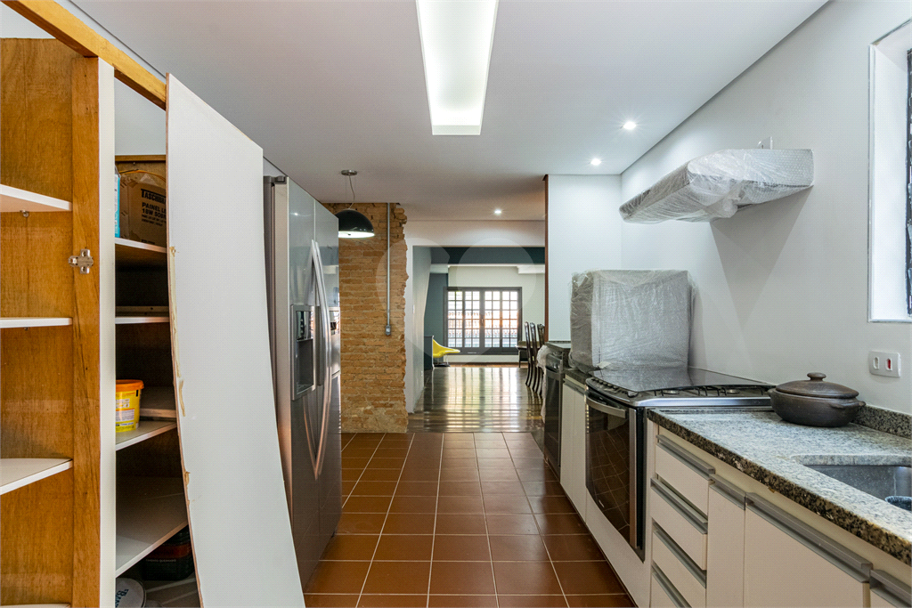 4 suítes em casa bacana na Vila Mariana. Para grandes famílias!!