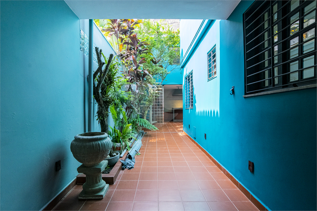 4 suítes em casa bacana na Vila Mariana. Para grandes famílias!!