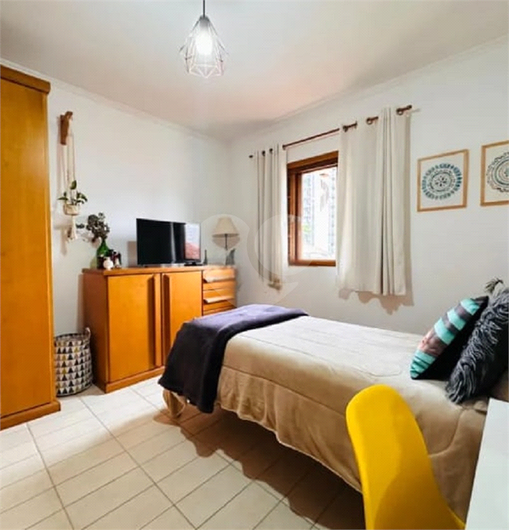 Sobrado no bairro de Sta Terezinha 