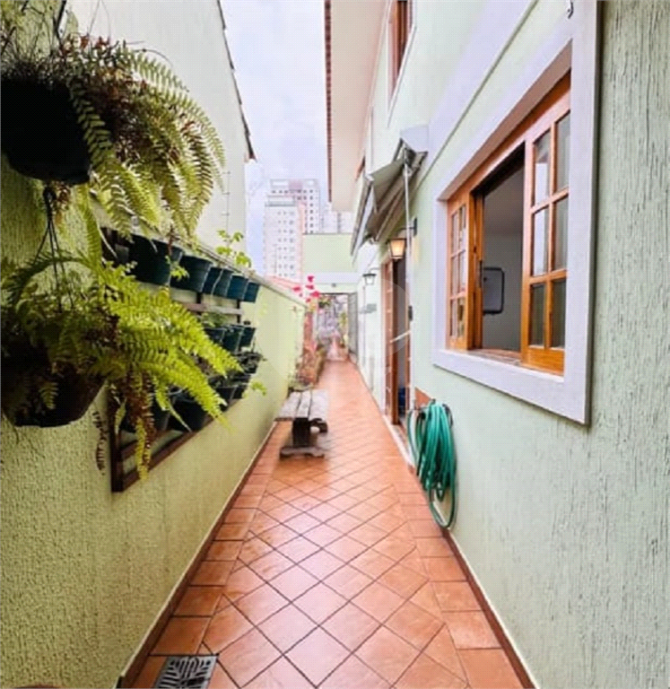 Sobrado no bairro de Sta Terezinha 