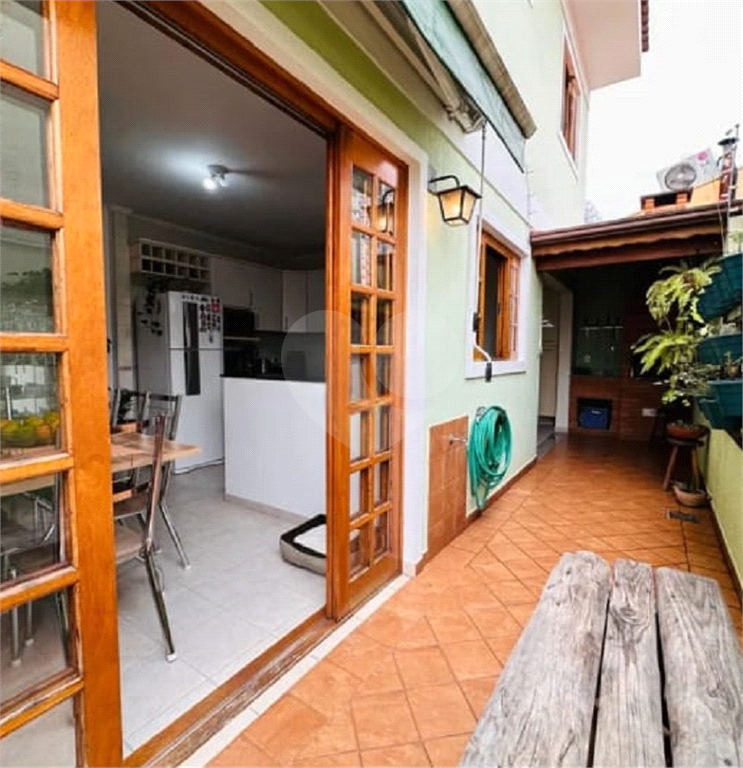 Sobrado no bairro de Sta Terezinha 