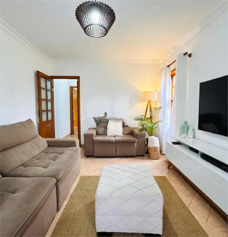 Sobrado no bairro de Sta Terezinha 