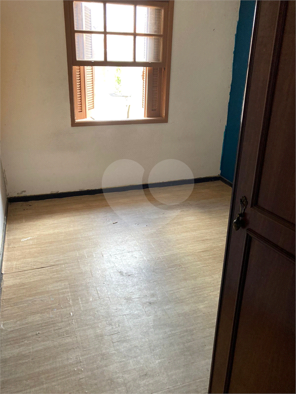 Sobrado à venda com 3 quartos, 190m² - Foto 33