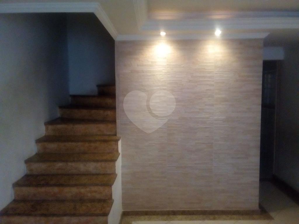 Sobrado  em  condominio