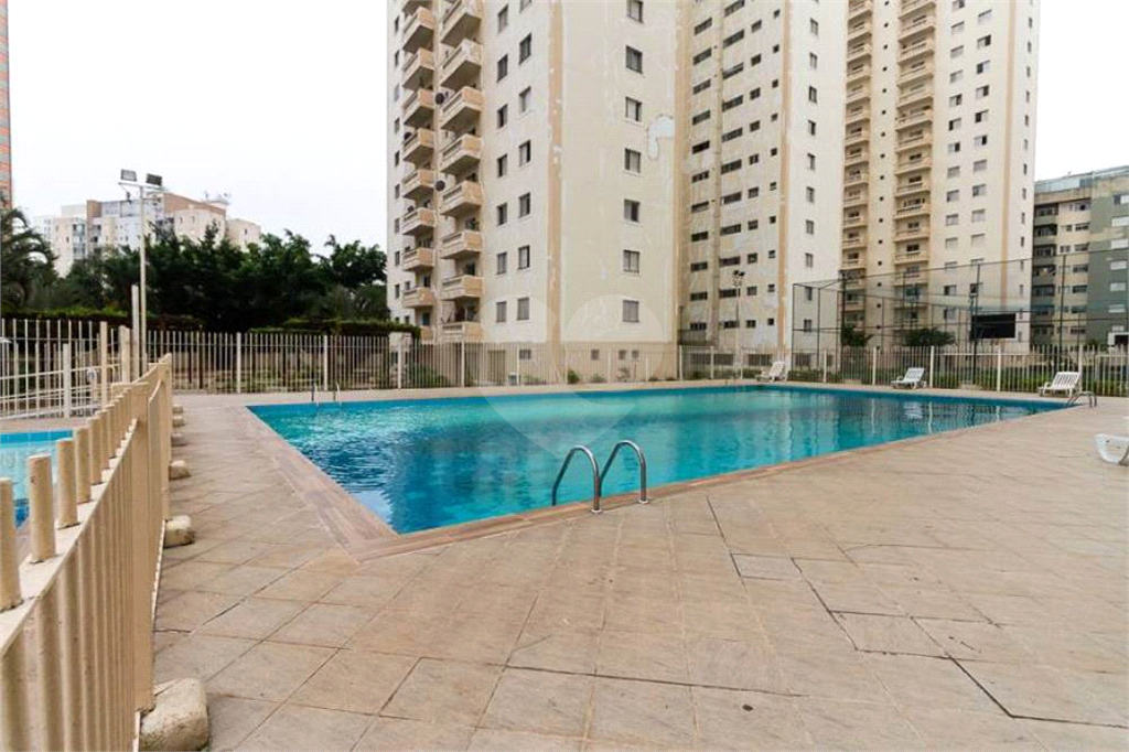 Apartamento Duplex na Freguesia do Ó repleto de armários, todo reformado