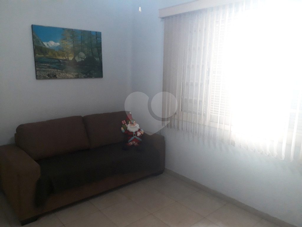 Casa totalmente térrea no Tremembé com 600 m²