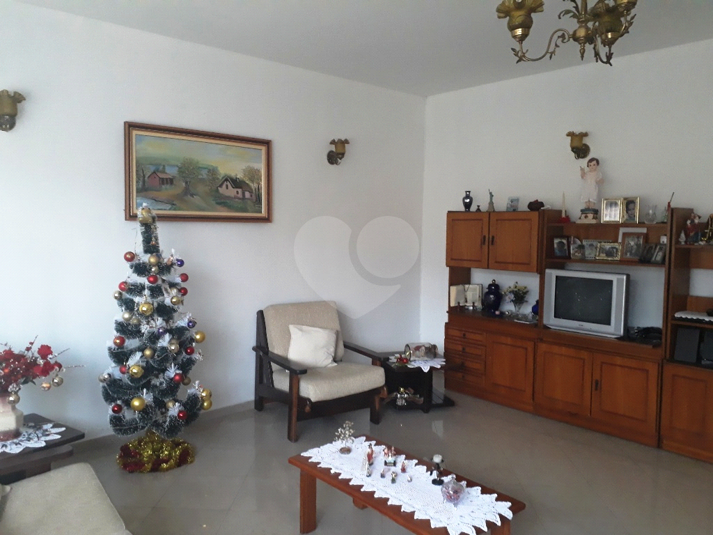 Casa totalmente térrea no Tremembé com 600 m²