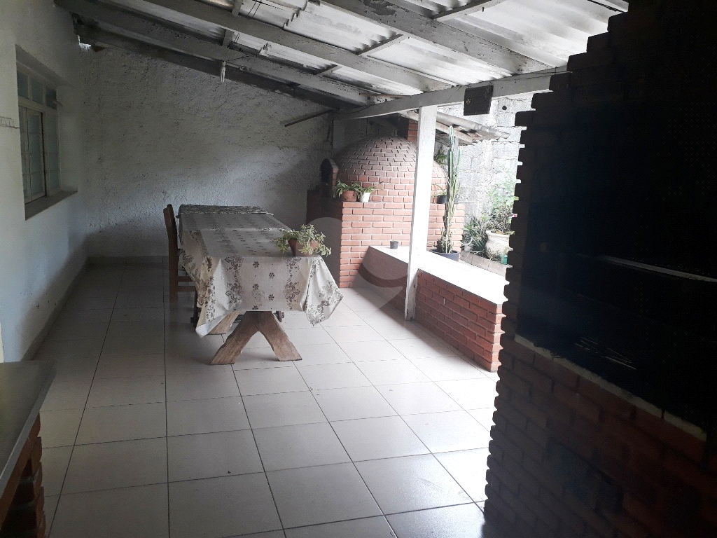 Casa totalmente térrea no Tremembé com 600 m²
