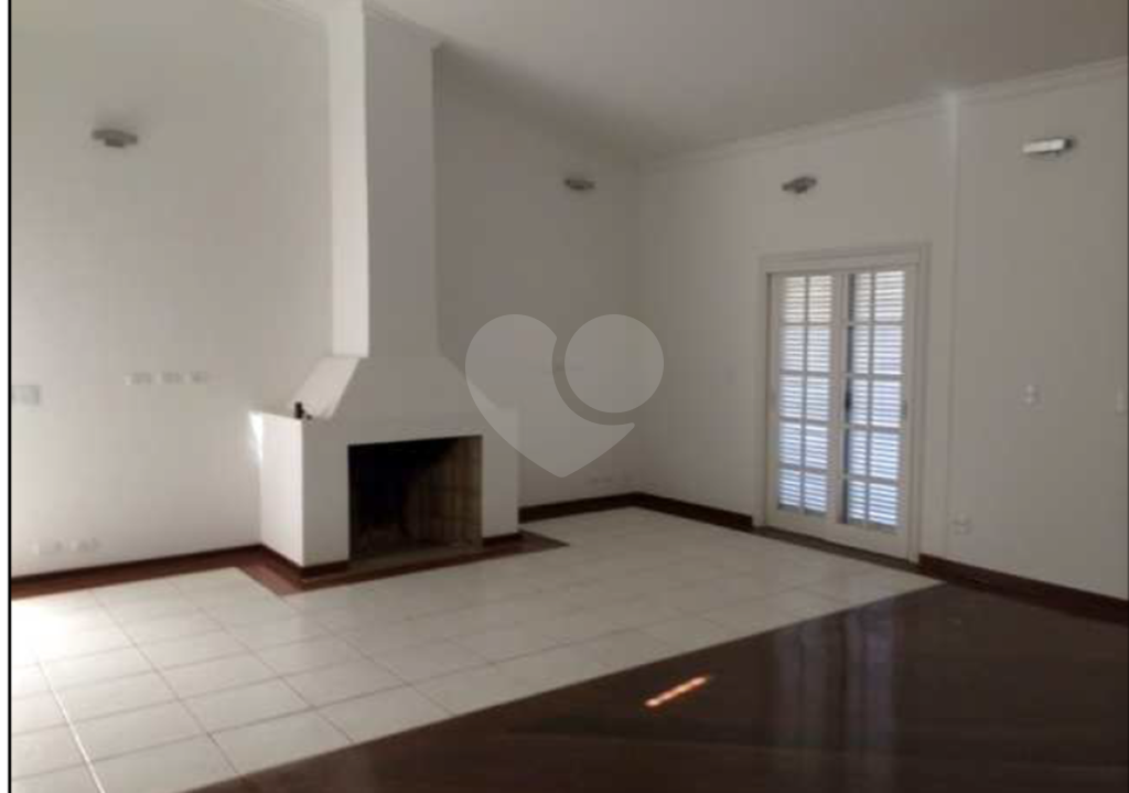 Linda casa com sofisticação, conforto e lazer. Salas e Terraços com vistas deslumbrantes.