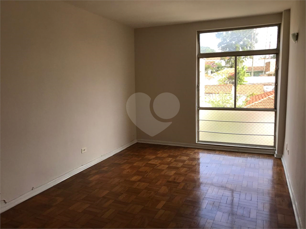 Apartamento à venda em Perdizes – Espaçoso e Bem Localizado