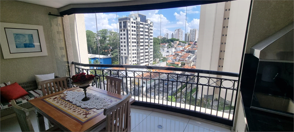 Apartamento totalmente Mobiliado na Região Santa Terezinha Imperdível,, com 3 suítes, 3 vagas de gar