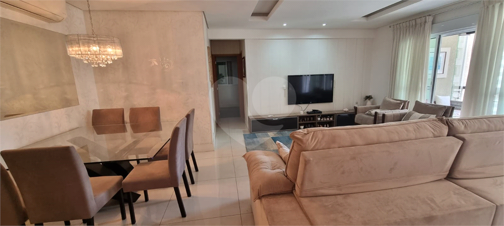 Apartamento totalmente Mobiliado na Região Santa Terezinha Imperdível,, com 3 suítes, 3 vagas de gar