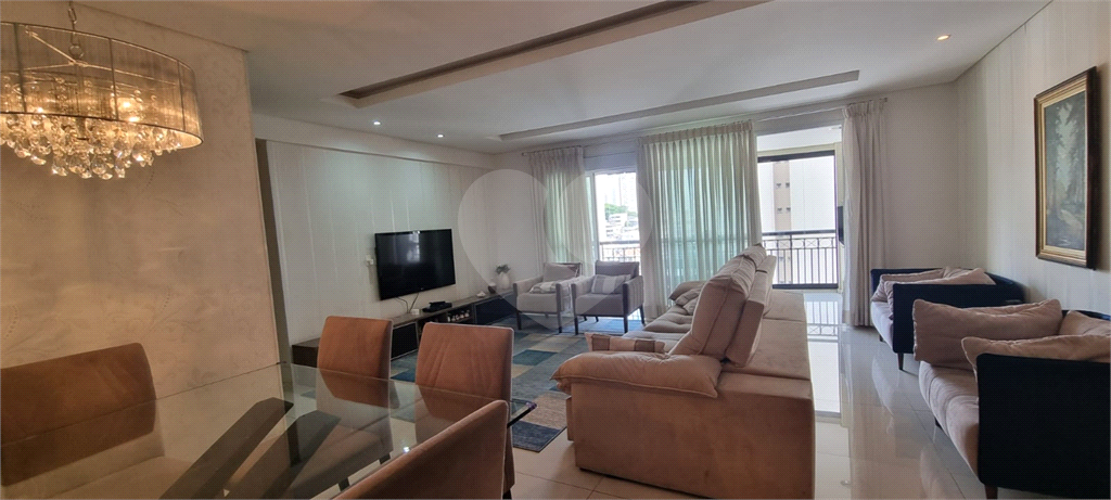Apartamento totalmente Mobiliado na Região Santa Terezinha Imperdível,, com 3 suítes, 3 vagas de gar