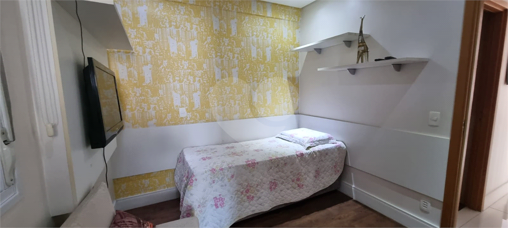 Apartamento totalmente Mobiliado na Região Santa Terezinha Imperdível,, com 3 suítes, 3 vagas de gar