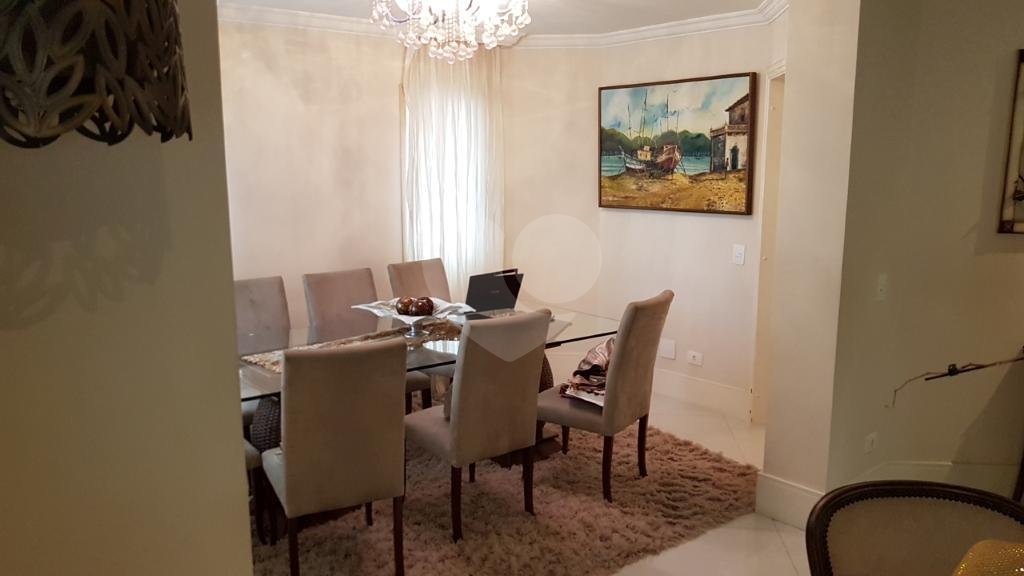 Apartamento à venda com 4 quartos, 216m² - Foto 4